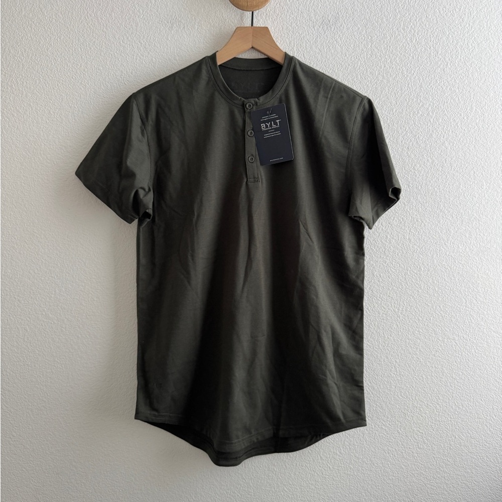 BYLT Green Short Sleeve Henley Tshirt